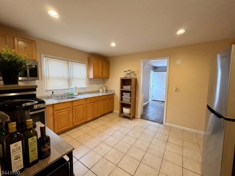 Property listing MLS 4036260 photo 3
