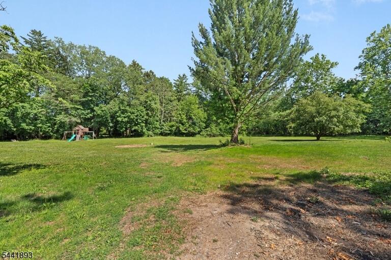 Property listing MLS 4036469 photo 29