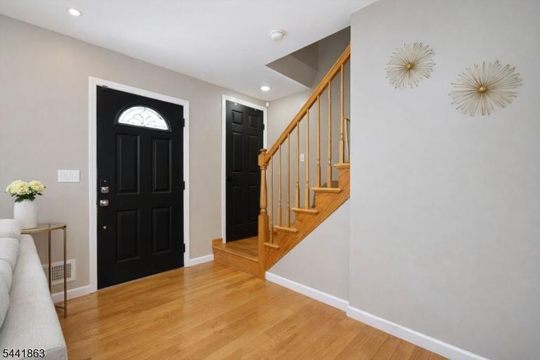 Property listing MLS 4036503 photo 14