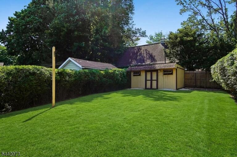 Property listing MLS 4036703 photo 28