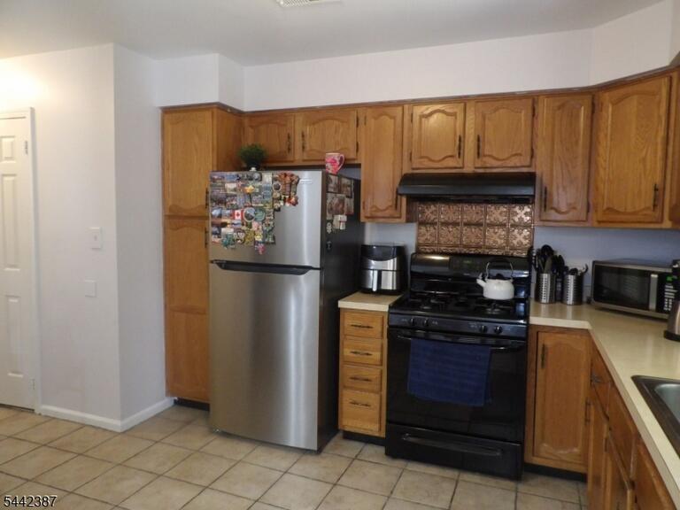 Property listing MLS 4036801 photo 11