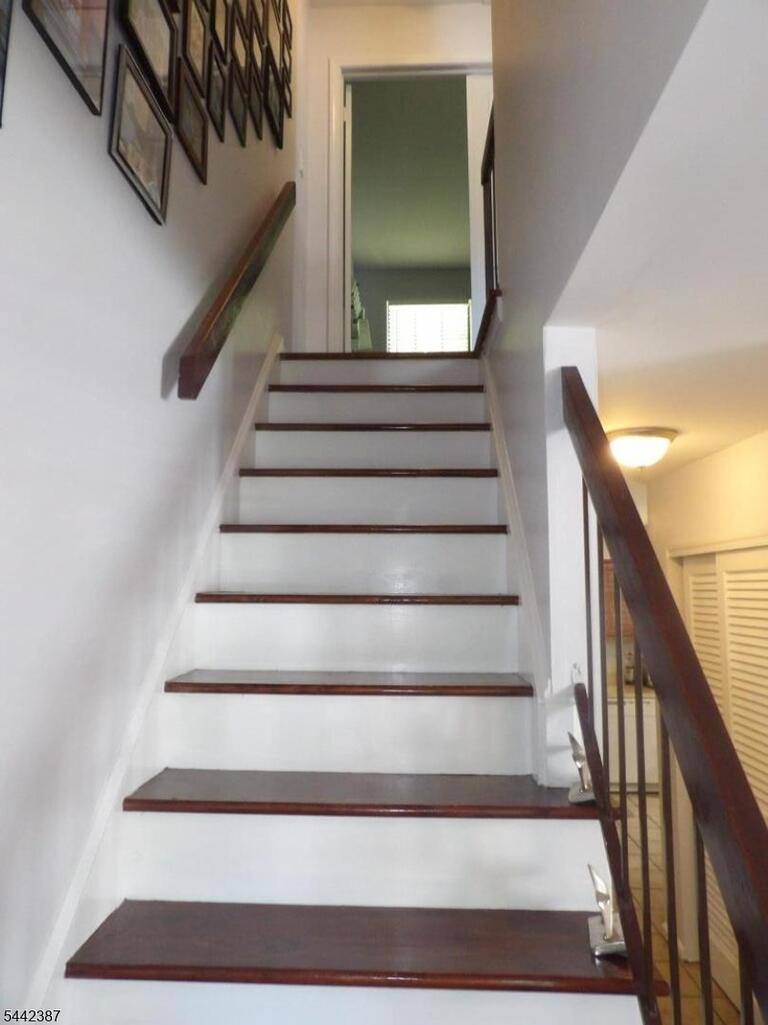 Property listing MLS 4036801 photo 13