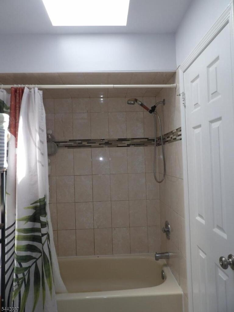 Property listing MLS 4036801 photo 18