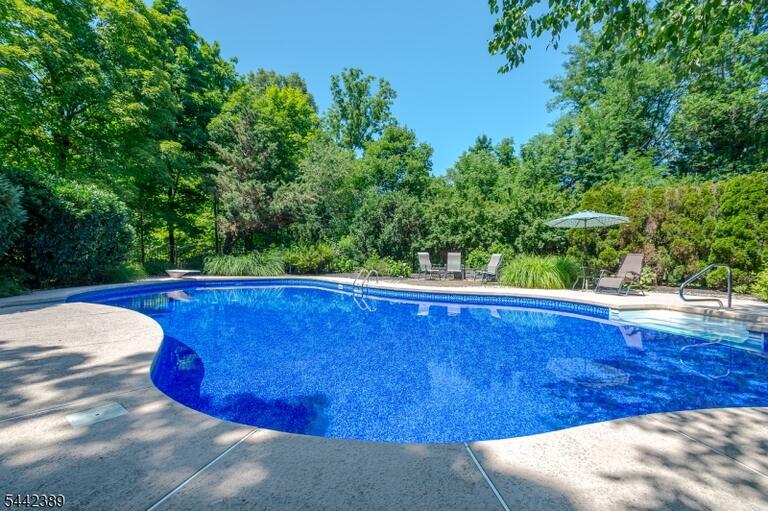 Property listing MLS 4036804 photo 15