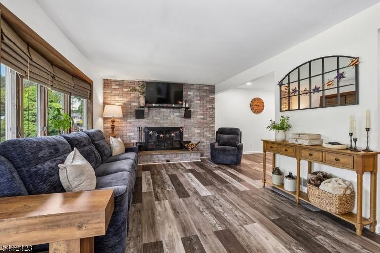 Property listing MLS 4036851 photo 14