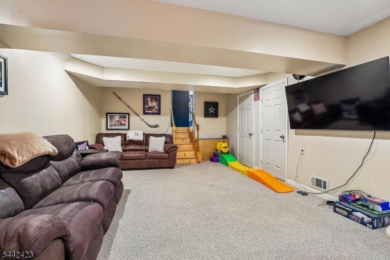 Property listing MLS 4036851 photo 29