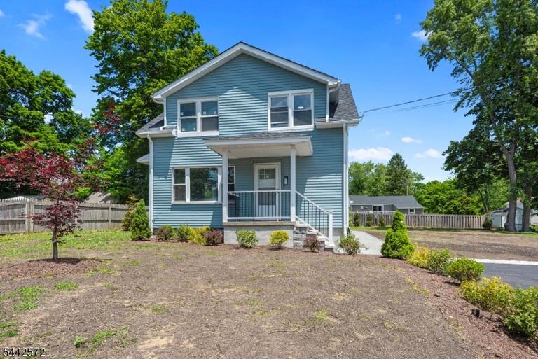 Property listing MLS 4037029 photo 1