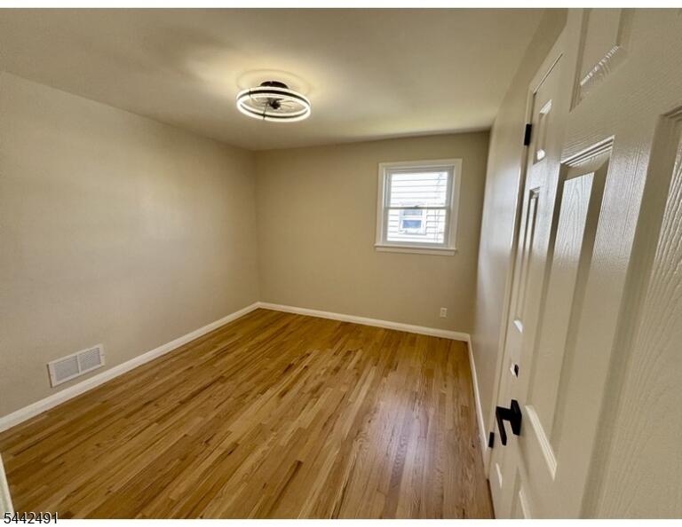 Property listing MLS 4037135 photo 15