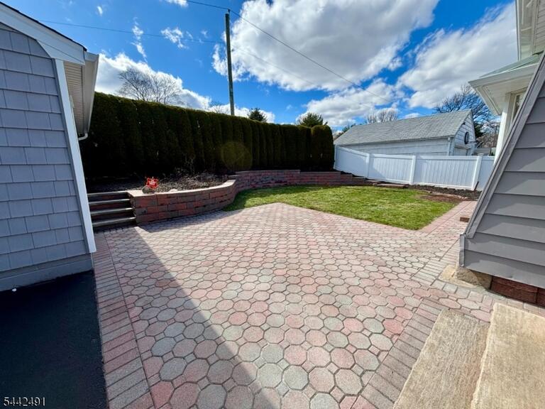 Property listing MLS 4037135 photo 26