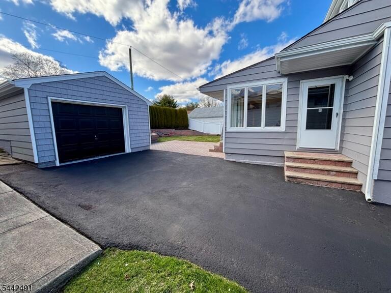 Property listing MLS 4037135 photo 27