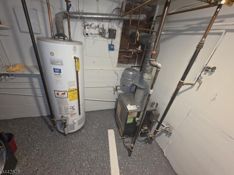Property listing MLS 4037356 photo 12