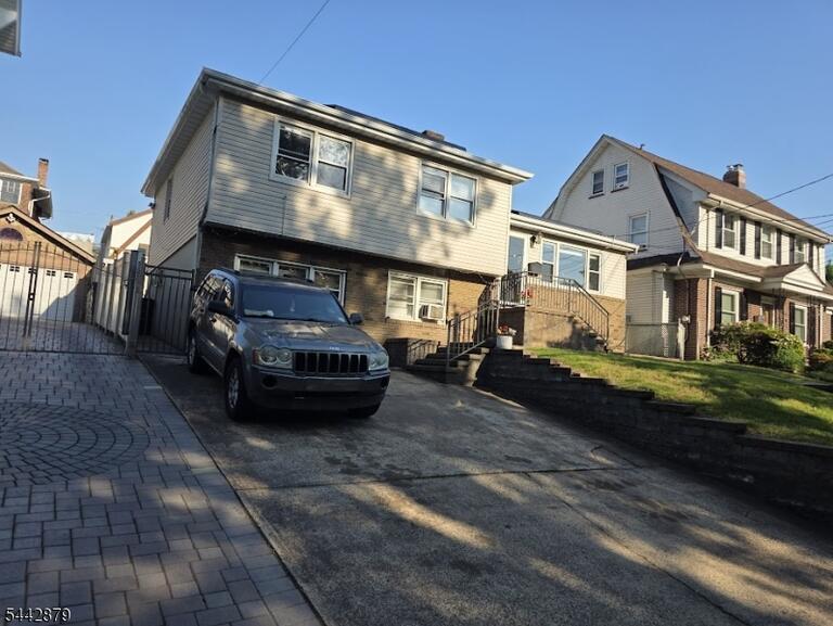 Property listing MLS 4037356 photo 32