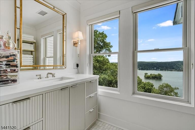Property listing MLS 4037441 photo 31