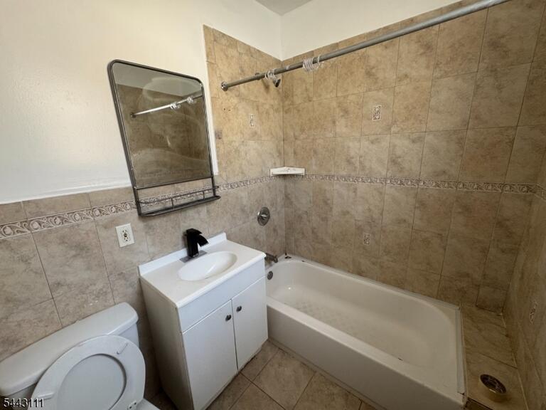 Property listing MLS 4037544 photo 5