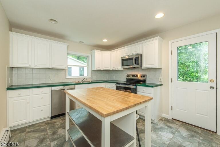 Property listing MLS 4037856 photo 6