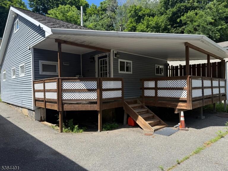 Property listing MLS 4037946 photo 2