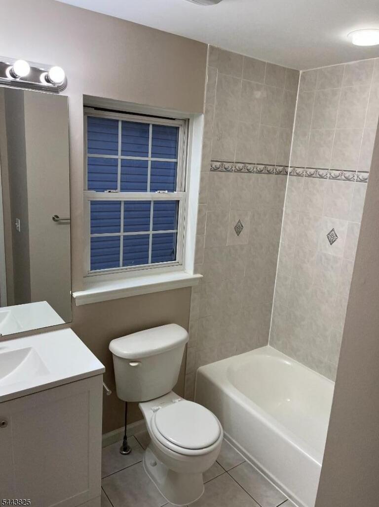 Property listing MLS 4038072 photo 15
