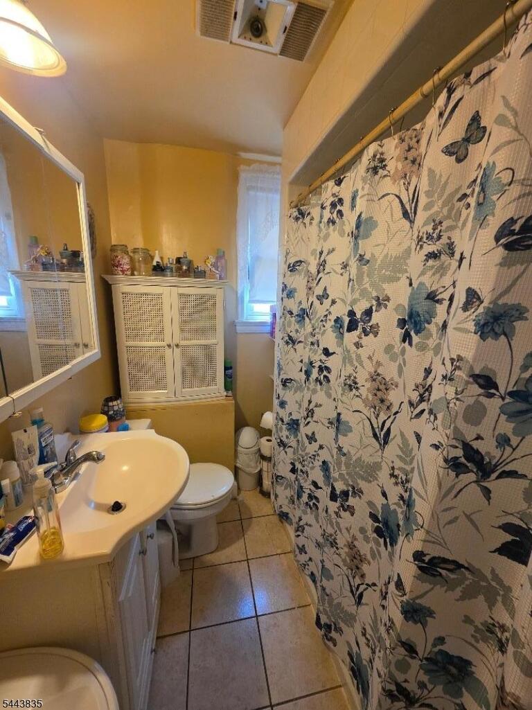 Property listing MLS 4038078 photo 4