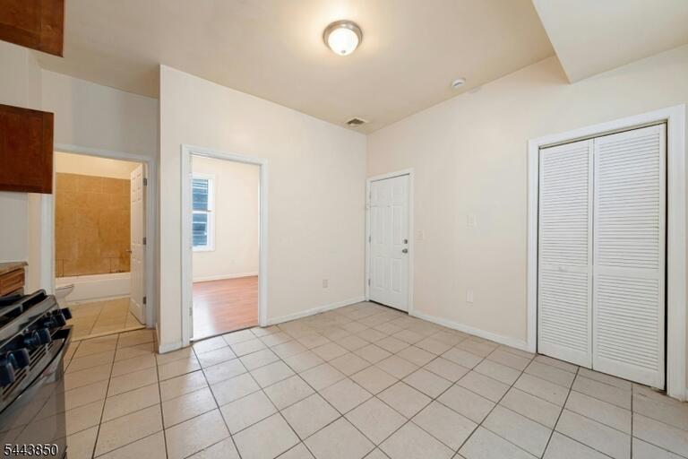 Property listing MLS 4038096 photo 10