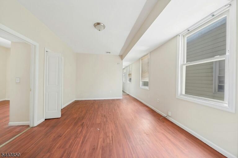 Property listing MLS 4038096 photo 7