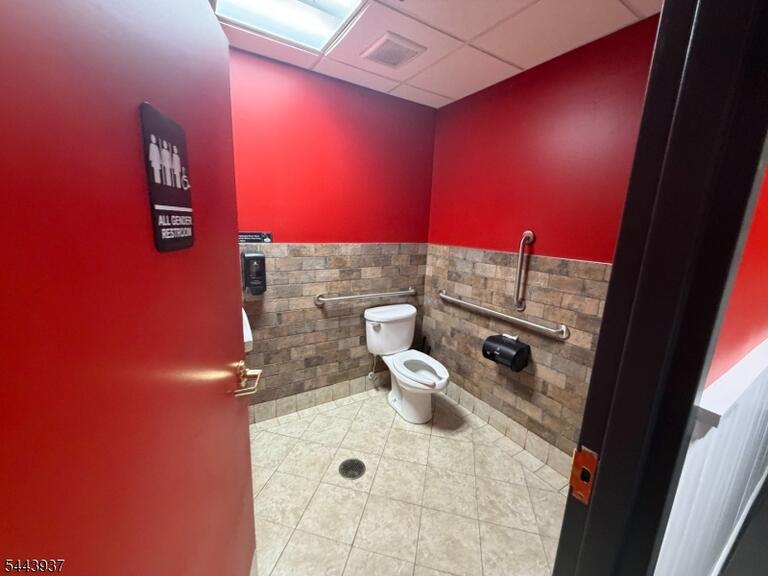 Property listing MLS 4038178 photo 3