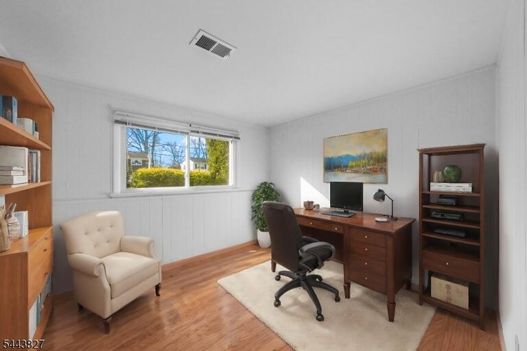 Property listing MLS 4038226 photo 9