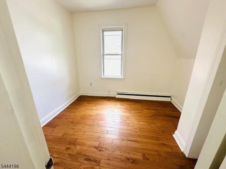 Property listing MLS 4038412 photo 7