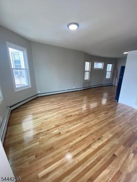 Property listing MLS 4038430 photo 2