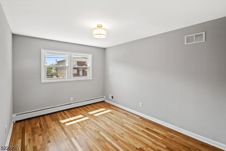 Property listing MLS 4038651 photo 10
