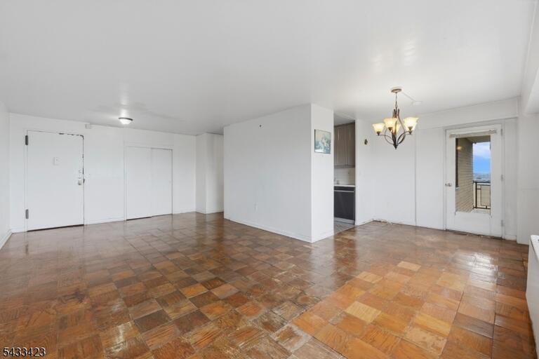 Property listing MLS 4038670 photo 4
