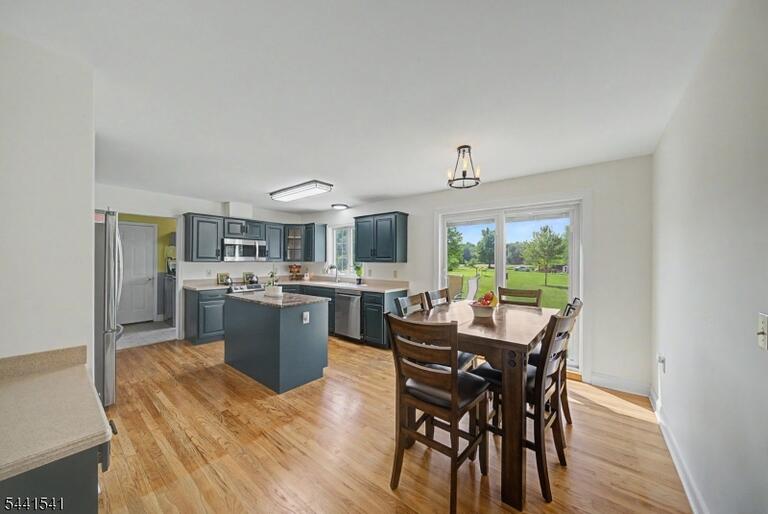 Property listing MLS 4038687 photo 18