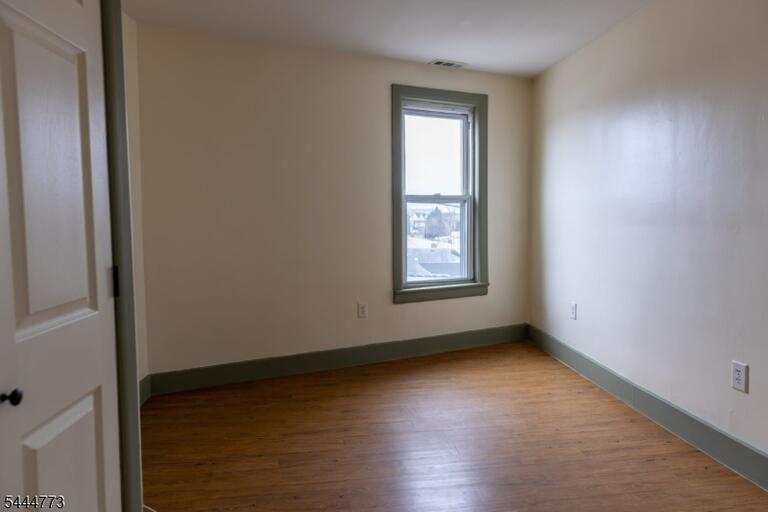 Property listing MLS 4038932 photo 14