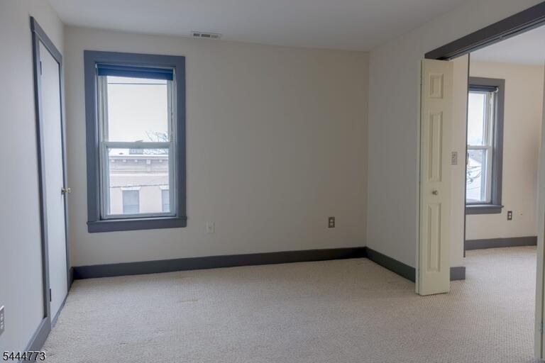 Property listing MLS 4038932 photo 7