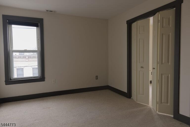 Property listing MLS 4038932 photo 8