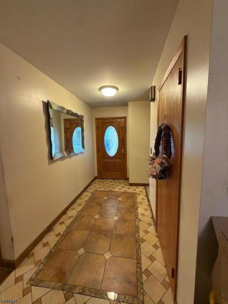 Property listing MLS 4038996 photo 7