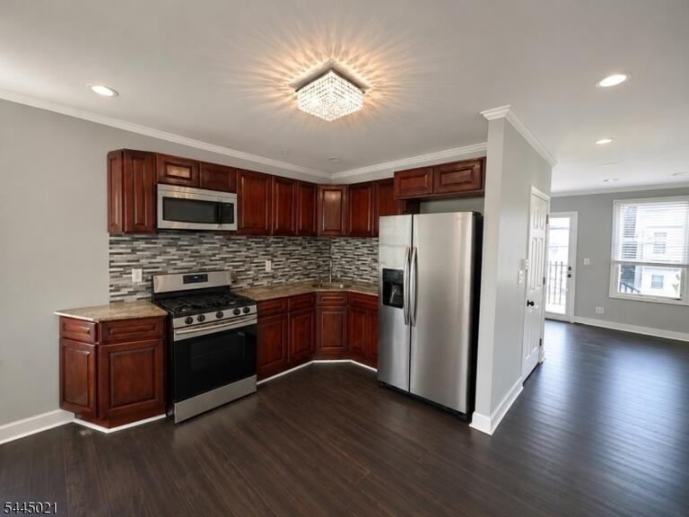 Property listing MLS 4039121 photo 1