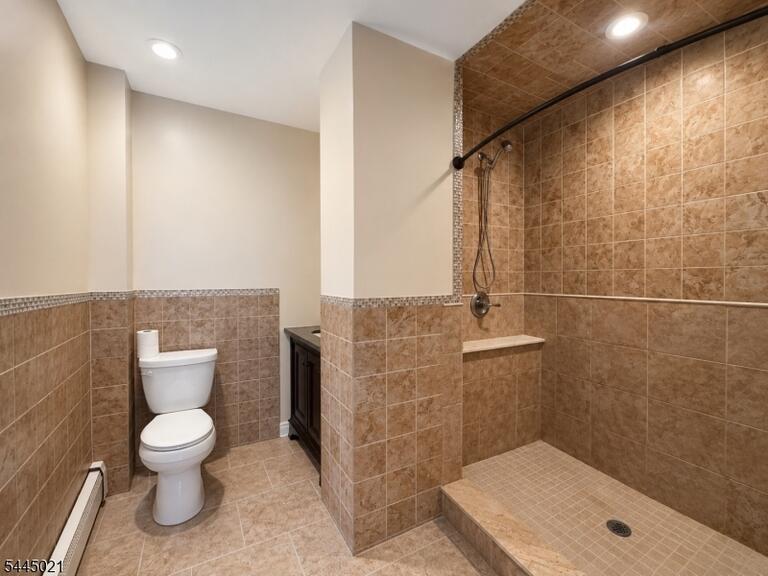 Property listing MLS 4039121 photo 4