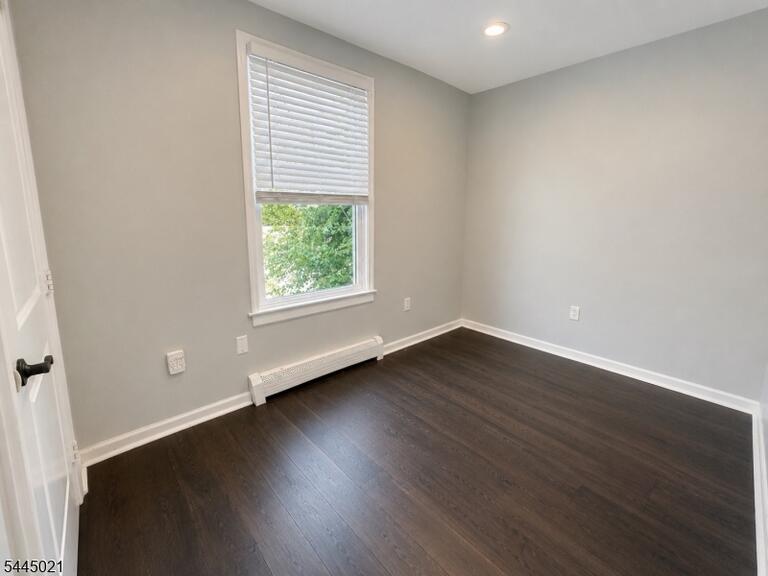 Property listing MLS 4039121 photo 7