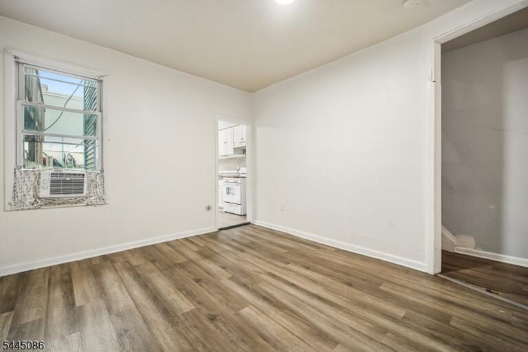 Property listing MLS 4039168 photo 5