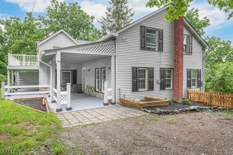 Property listing MLS 4039201 photo 1