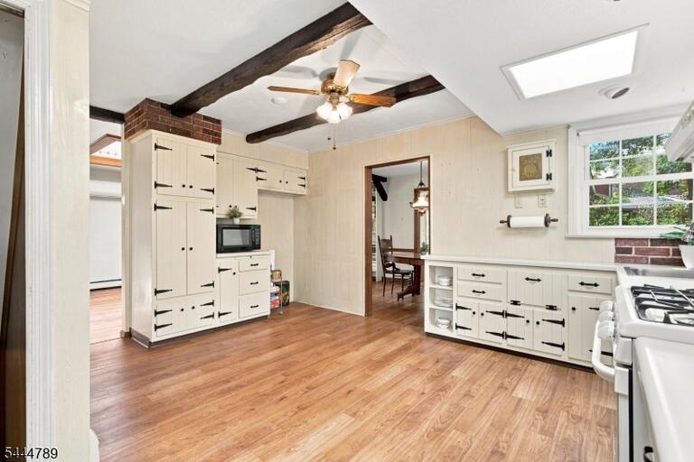 Property listing MLS 4039270 photo 11
