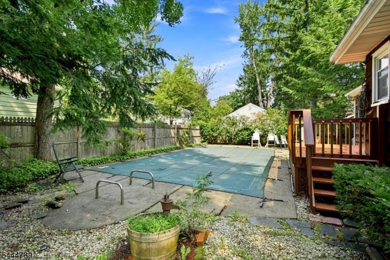 Property listing MLS 4039270 photo 22