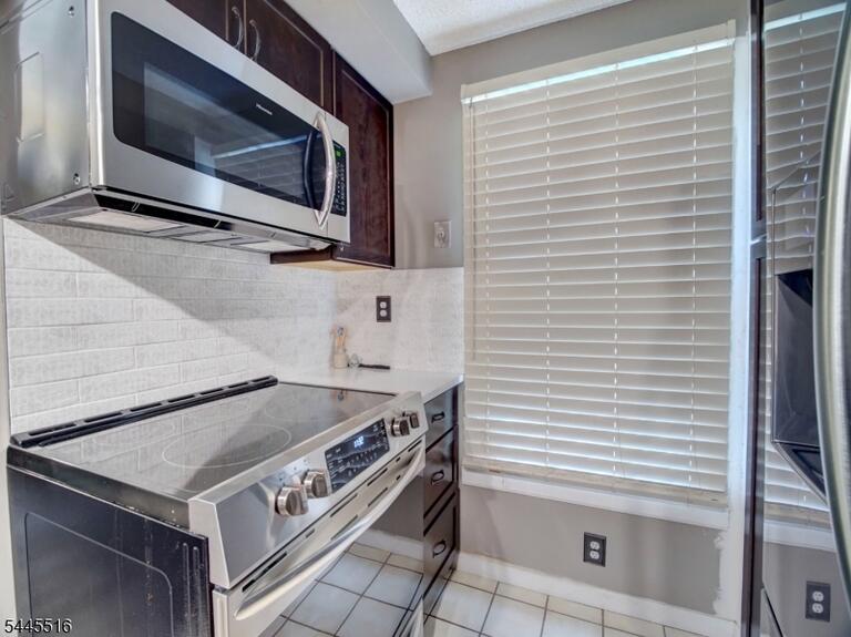 Property listing MLS 4039595 photo 9
