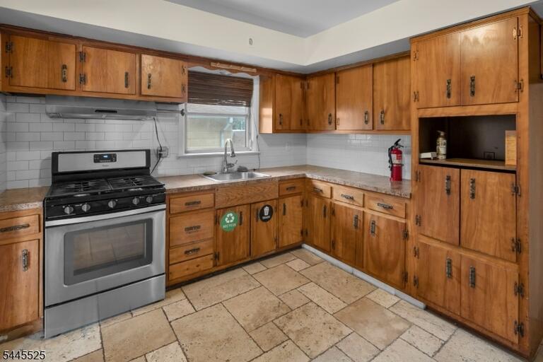 Property listing MLS 4039604 photo 29