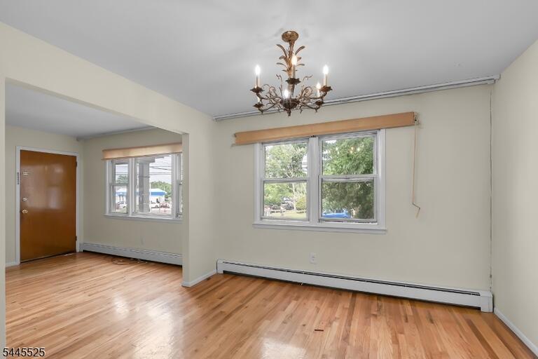 Property listing MLS 4039604 photo 5