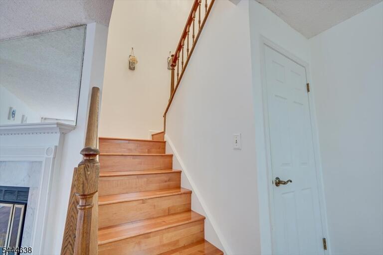 Property listing MLS 4039771 photo 16