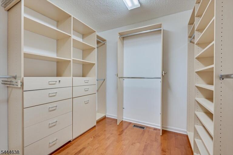Property listing MLS 4039771 photo 22