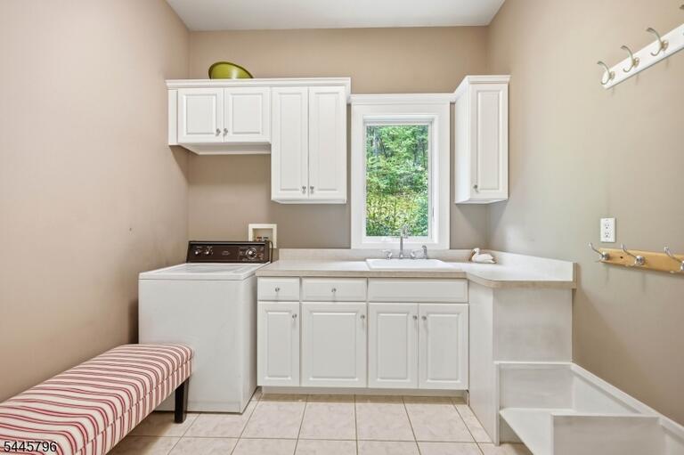 Property listing MLS 4039880 photo 46