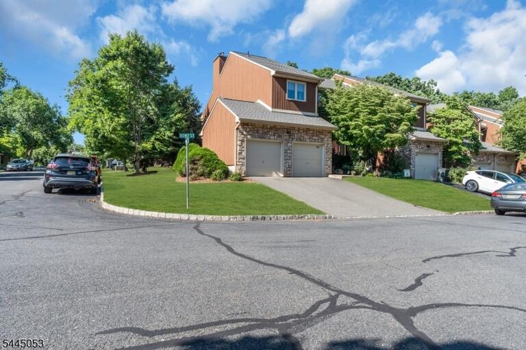 Property listing MLS 4039924 photo 5