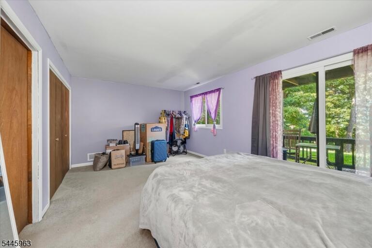 Property listing MLS 4040139 photo 12
